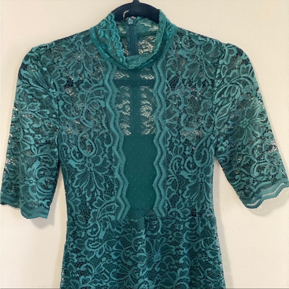 Green Express MIDI dress - Picture 5 of 8